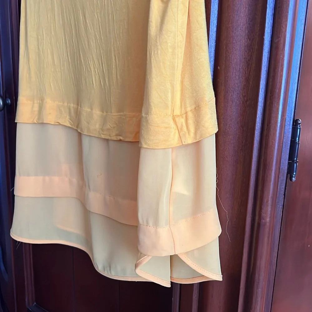 Michael Kors Women’s sleeveless top color yellow size Medium